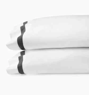 FUNDAS DE ALMOHADA ITALIA SFERRA ESTATE ALGODÓN CON APLIQUES DE COLOR SATÉN BORDADO Foto 1 de 4