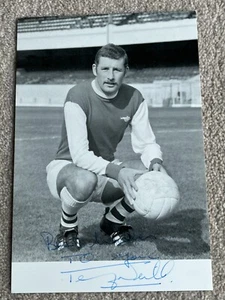 Finales de 1960 Terry Neill del Arsenal FC fotografía de recuerdo firmada a mano - Imagen 1 de 3