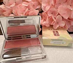 Clinique Blushing Blush Powder Blush #110 Precious Posy Full Size New in box - Picture 1 of 3