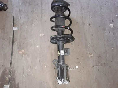 Nissan Juke 2011-2017 puntal delantero izquierdo AWD 92 K - SL- 8437 Foto 1 de 2