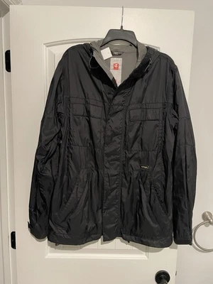 Chaqueta BURTON The Element. Hombre Talla Pequeña. 100% Nylon. Negro. Snowboard/esquí. Foto 1 de 4