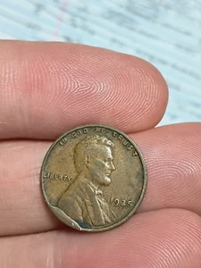 1935 Wheat Cent With Large Cud Error - Picture 1 of 6