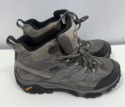Merrell Women’s Moab 2 Mid Hiking Boots Brown Size 9 Wide - Image 1 of 4