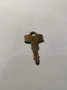 BM7 key only gumball, candy, nut, toy vending machine - Picture 1 of 2