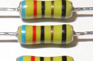 2 pcs 62pF (62 pF) 50V capacitros, axial leads 15B3h - Picture 1 of 1