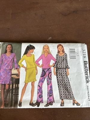 butterick patterns 3218 Girls Top, Skirt& Pants Sz 7-8-10 - Image 1 of 3