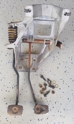 1980-1986 OEM Ford Truck F150 F250 F350 Manual Pedals Brake Clutch 80-86 1982 - Image 1 of 4