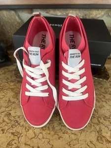 New Kenneth Cole THE RUN Nantucket Red Canvas Knit Sock Lace-Up Sneakers SZ 9 - Picture 1 of 12