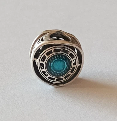 Pandora x Marvel Los Vengadores Iron Man Arc Reactor "Te amo 3000" S925ale Foto 1 de 4