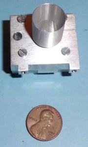 Bearbeiteter Übergang Drehkreuz Abzweig mit WR-42 Hohlleiterflanschen K-Band - Bild 1 von 6