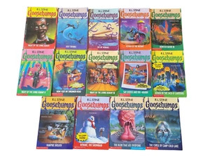 GOOSEBUMPS Books Bulk Lot Vintage R.L. Stine 90s Horror Fiction Bundle PB YA - Picture 1 of 6