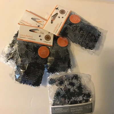 Confeti de Halloween Martha Stewart formas de araña espeluznante 4 bolsas y 1 bolsa calaveras Foto 1 de 4