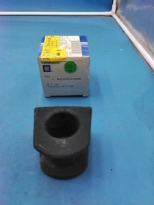 GM 15964908 Genuine OEM P3500 Front Stabilizer Shaft Insulator Sway Bar Bushing - Bild 1 von 2