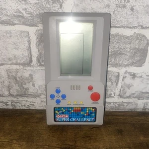 GO 5 in 1 Super Challenge Vintage 80/90s Tetris Style Hand-Held Electronic Game. - Bild 1 von 10