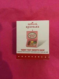 Hallmark Andenken Ornament Miniatur 2015 Teeny Tiny Sweets Shop Mini EUC Donuts - Bild 1 von 1
