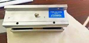 THOMSON INDUSTRIES TWN-24-OPN SUPER BLOQUE DE ALMOHADA *USADO* - Imagen 1 de 5
