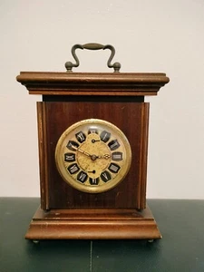 Orologio vintage PETER, Made in Germany in legno funzionante a carica manuale - Foto 1 di 5