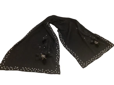 Lenço de malha com miçangas e peles - Imagem 1 de 4