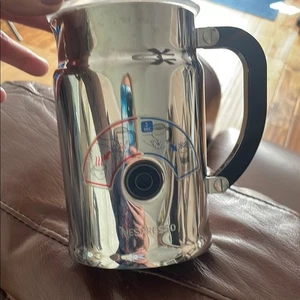 Espumador de leche cromado Nespresso solo bote de repuesto - Imagen 1 de 4