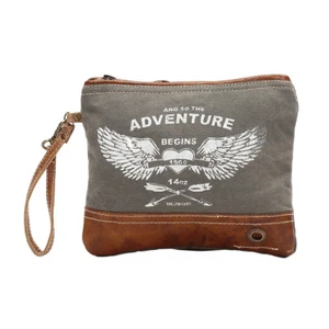 AND THE ADVENTURE BEGINNS Canvas + Leather Wristlet Bag Army Green/White Stencil - Bild 1 von 3