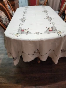 Mr Tablecloth Inc Ivory  Embroider Tablecloth 72 x 126" 12 Napkins NEW VTG 5342 - Picture 1 of 12