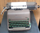Nice Vintage Manual @ 1953 Royal Model HHE-15 (Elite) Desktop Typewriter