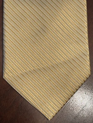 Corbata Stafford Performance dorada 100 % seda para hombre hecha en China Foto 1 de 4