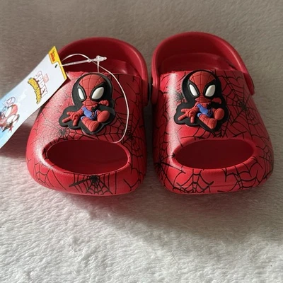 Zuecos Spider-Man para niños - rojos para niños talla 5-6 zapatos sin cordones nuevos  Foto 1 de 4