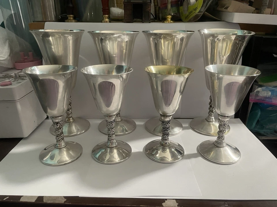 Copas de vino y agua Britannia chapadas en plata Valero vintage ~ Juego de ocho Foto 1 de 4