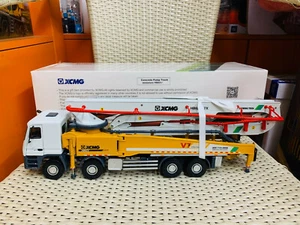 XCMG Schwing Concrete Pump Truck Miniature HB62V-7X 1/35 - Picture 1 of 10