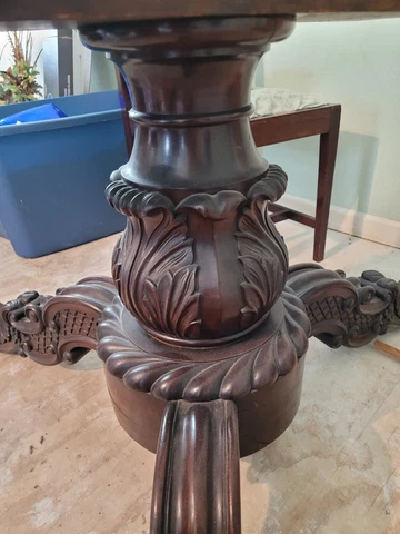 ANTIQUE  DINING TABLE w/ 5 leaves/c.1900/ SOLID MAHOGANY / VICTORIAN pedestal Cover