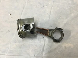 PISTON/ROD ASSY PORT STD YAMAHA 150-200 HP 2 STROKE 64D-11642-02-90 (YAM47) - Picture 1 of 6