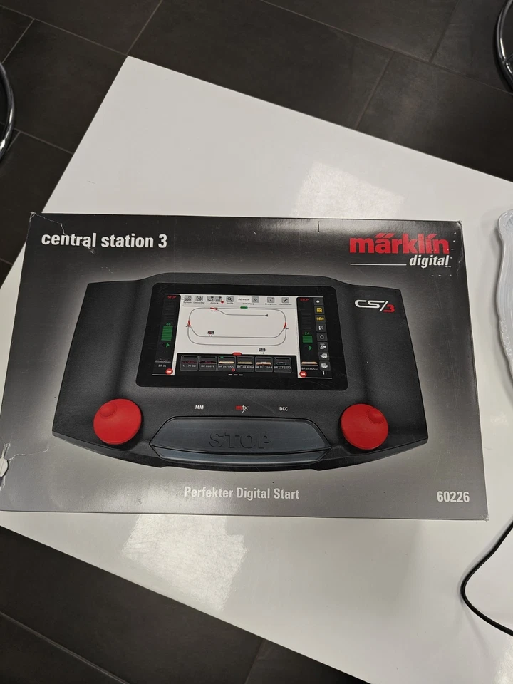 Märklin 60226 Central Station 3 Steuer- und Schaltgerät - Bild 1 von 4