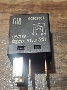 GM Tyco 4 Pin Relay 90508807 OEM - Picture 1 of 2