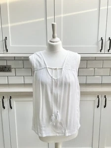 Brave Soul White Broderie Sleevelvess Top With Tassels Size Small - Picture 1 of 4