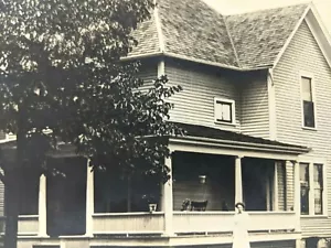 Vintage RPPC Postcard Woman Outside House Antique Photograph 1900 - 1915 - Picture 1 of 4