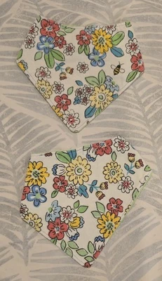 Baberos bandana hechos a mano Foto 1 de 2