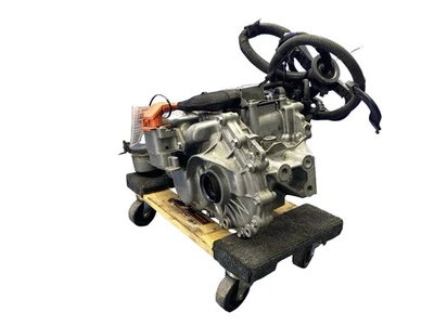 Conjunto diferencial portador eje trasero Toyota Crown AWD 2023-2024 2,5 L OEM Foto 1 de 4