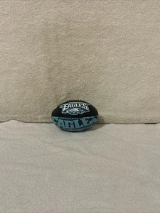 Mini fútbol americano de felpa de vinilo vintage Philadelphia Eagles ENVÍO GRATUITO - Imagen 1 de 7