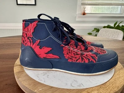 Rare Adidas collab w/ Stella McCartney Treino mid cut floral sneakers Sz 7.5 - Image 1 of 4
