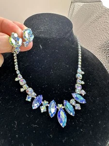 Orecchini Clip-On Collana Girocollo Vintage CHIAVI Vetro Aurora Blu M-5090 - Foto 1 di 5