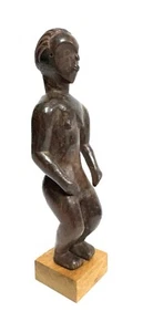 Afrique CONGO Zande - Statuette en bois sculpté représentant un figure féminine - Picture 1 of 3