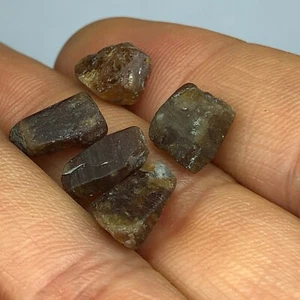 Parisite Konvolut 5 Stück 21,5 Karat / 4,3 Gramm - hochwertig aus Muzo Kolumbien  - Bild 1 von 10