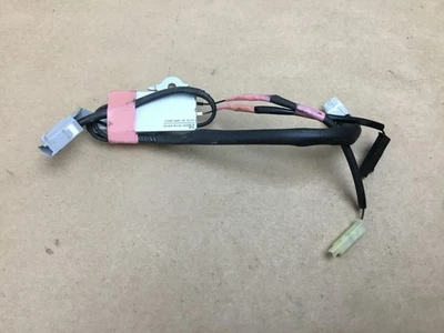 Unidad de módulo de control amplificador antena tracción trasera Lexus RC F 2015 5,0 L 15-19:Y Foto 1 de 4