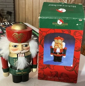 Nussknacker Holz alte Welt Handarbeit Kurt’s Adler  - Bild 1 von 5