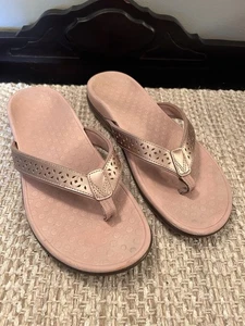 Vionic Tide Perf Rose Gold Sandal w/Orthoheel Technology Women's Size 10 Pink - Picture 1 of 8
