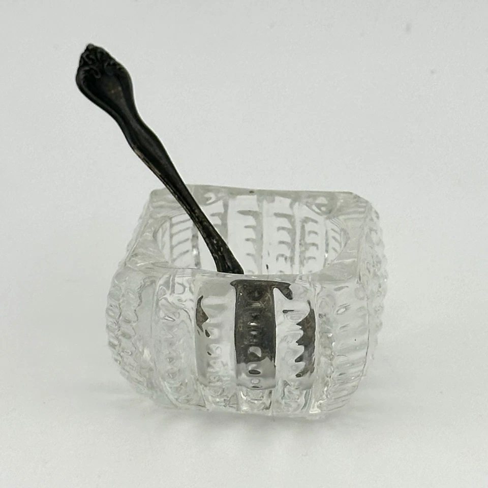 Cuchara de sal esterlina Westmorland de colección con bandeja de tazón de inmersión de vidrio Cambridge Foto 1 de 4