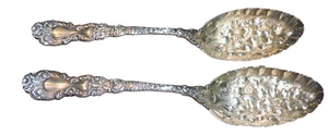 Cucharas para servir antiguas GORHAM de plata esterlina florales lavado en oro sin mono - Imagen 1 de 19