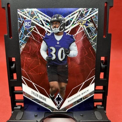 2022 Panini Phoenix #148 Tyler Badie 93/150 Red Lazer Prizm - Image 1 of 3