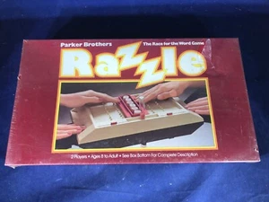 P-45 PARKER BROTHERS 1981 RAZZLE N. 112 - NUOVO CON SCATOLA - GIOCO CUBO LETTERA AZIONE VELOCE - Foto 1 di 6